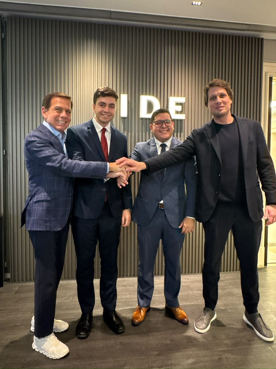 Representantes de Grupo LIDE y Orinoco Research durante el encuentro en São Paulo.